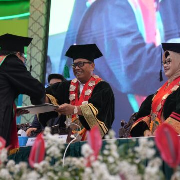 Unissula Melepas 2049 Wisudawan Termasuk dari Australia dan Timor Leste