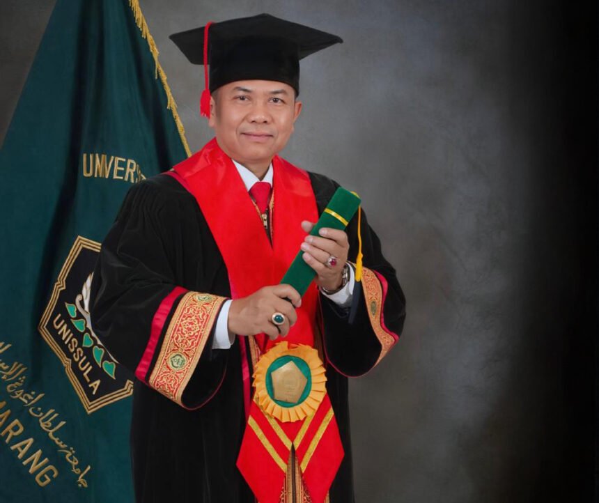 UNISSULA Tetapkan Brigjen TNI (Purn) Sudarto sebagai Profesor Kehormatan Bidang Ilmu Hukum