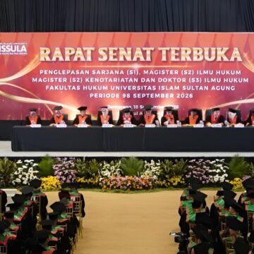 FH Unissula Lepas Lulusan, Internasionalisasi Jadi Fokus Penguatan Kompetensi