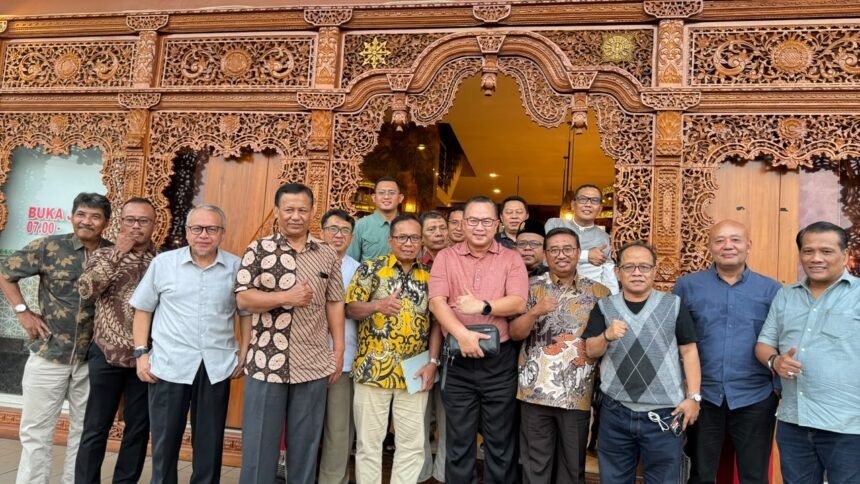 WhatsApp Image 2026-09-28 at 09.07.49 Rektor Unissula Bahas Penguatan Dampak Ekonomi Riset dengan Kepala BRIN