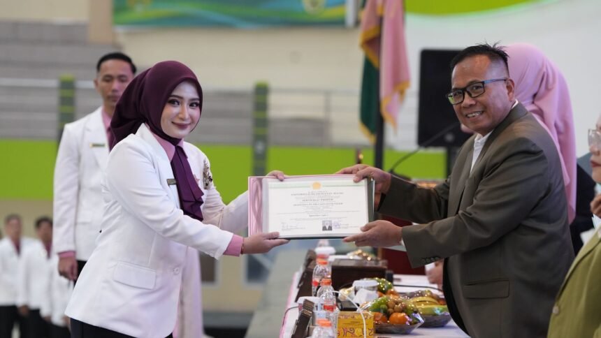 230 Apoteker Baru Unissula Mengikuti Sumpah Profesi Apoteker ke XIV