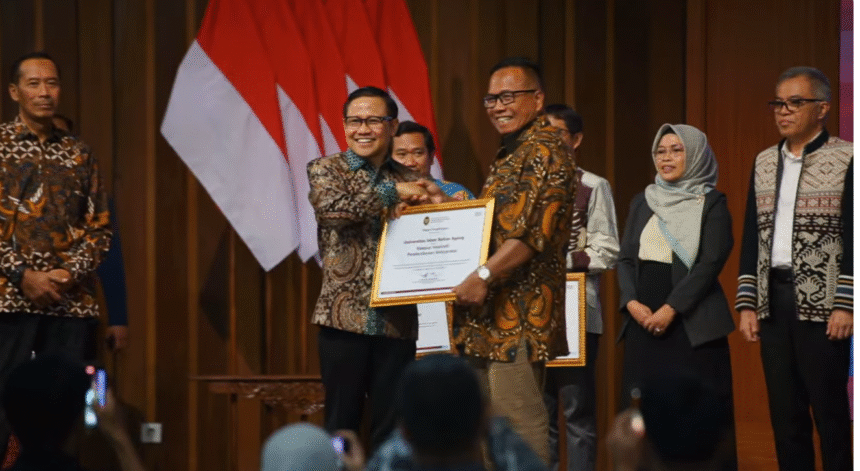 Cuplikan layar 2026-10-15 132236 Unissula Terima Penghargaan Dari Menteri Koordinator Pemberdayaan Masyarakat atas Komitmen Pengentasan Kemiskinan