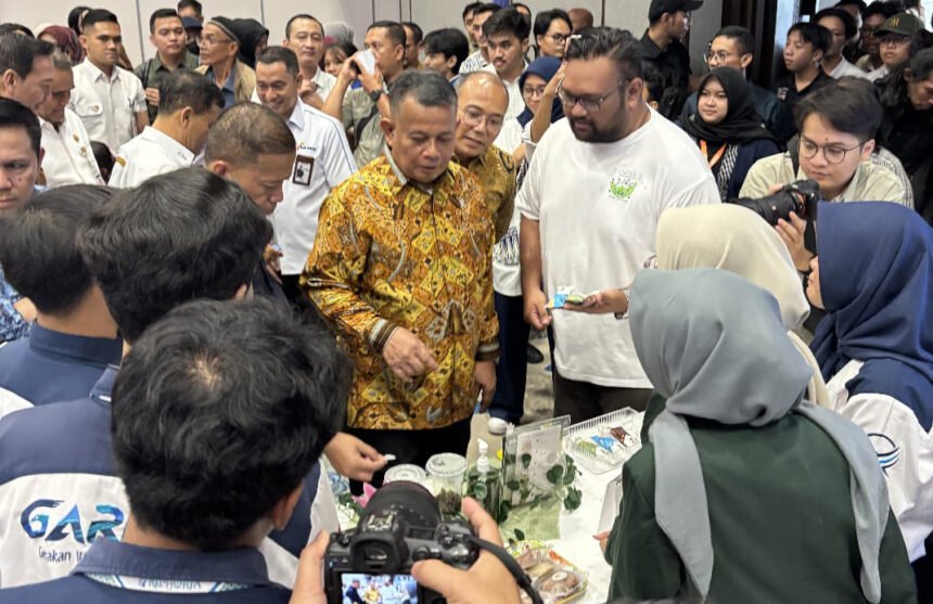 Mahasiswa Unissula Tampilkan Produk Kreatif di Bursa Wirausaha Unggulan Jawa Tengah