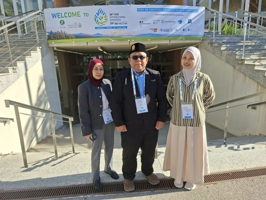 WhatsApp Image 2026-10-14 at 09.04.03 Inovasi AI Mahasiswa Doktor Teknik Sipil Unissula Tembus Panggung Dunia di Kongres ICID Prancis
